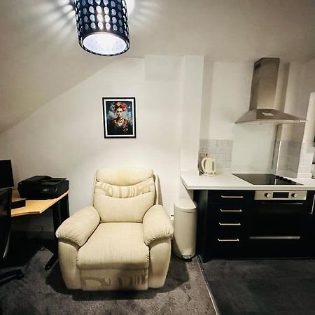 1 Luxe Exec Bedroom Apt Derby Zewnętrze zdjęcie