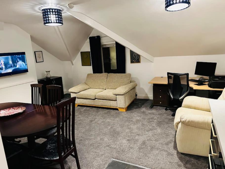 1 Luxe Exec Bedroom Apt Derby Zewnętrze zdjęcie